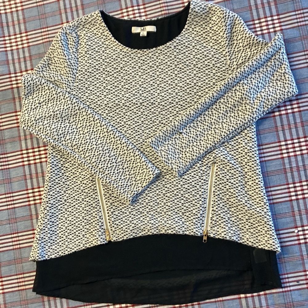 YA sweater